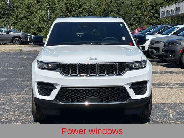 2027 Jeep Grand Cherokee GRAND CHEROKEE LAREDO X 4X4