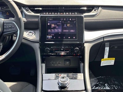 2026 Jeep Grand Cherokee GRAND CHEROKEE LAREDO X 4X4