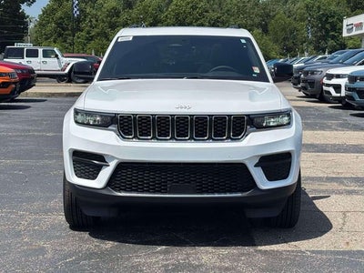 2026 Jeep Grand Cherokee GRAND CHEROKEE LAREDO X 4X4