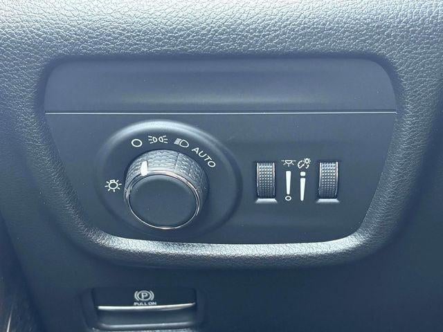 2026 Jeep Grand Cherokee GRAND CHEROKEE LAREDO X 4X4