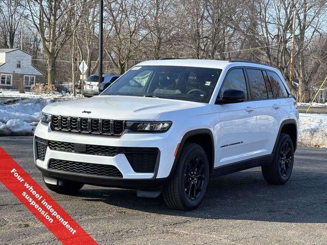 2026 Jeep Grand Cherokee GRAND CHEROKEE LAREDO ALTITUDE 4X4