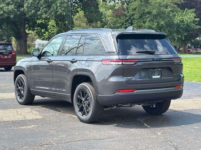 2026 Jeep Grand Cherokee GRAND CHEROKEE LAREDO ALTITUDE 4X4