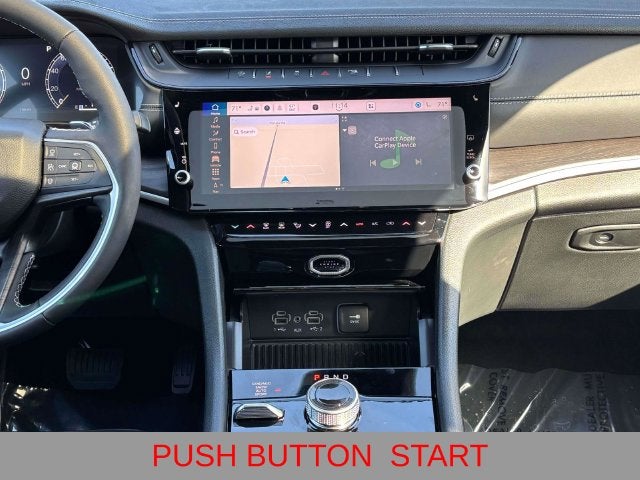 2027 Jeep Grand Cherokee GRAND CHEROKEE LAREDO ALTITUDE 4X4