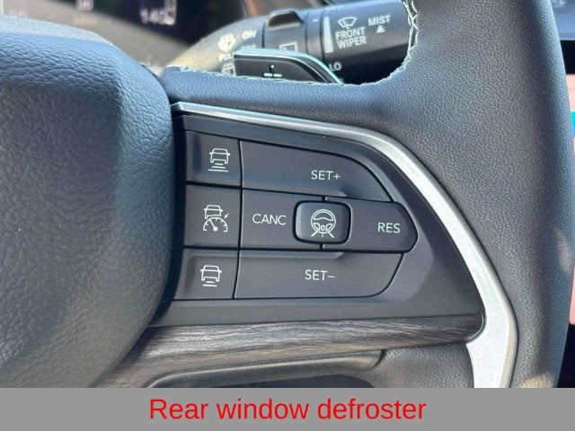 2027 Jeep Grand Cherokee GRAND CHEROKEE LAREDO ALTITUDE 4X4