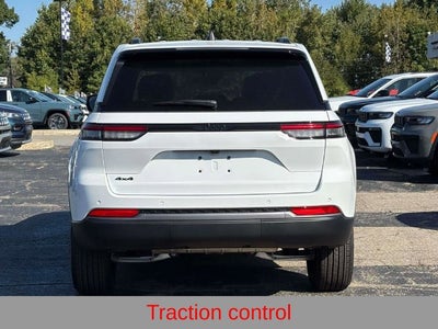 2027 Jeep Grand Cherokee GRAND CHEROKEE LAREDO ALTITUDE 4X4