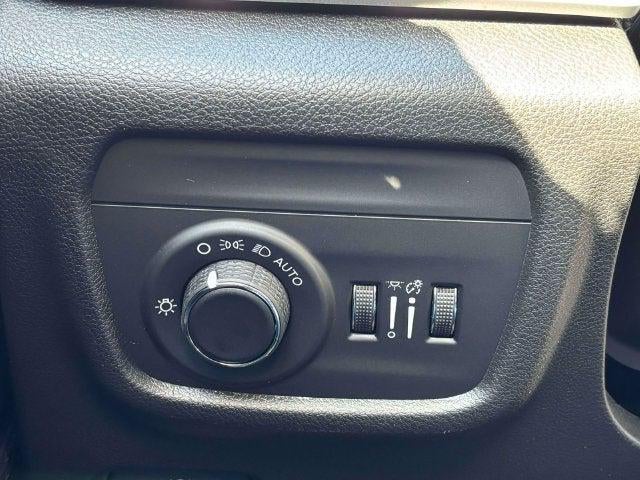 2027 Jeep Grand Cherokee GRAND CHEROKEE LAREDO ALTITUDE 4X4
