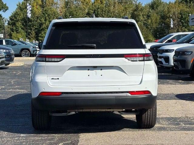 2027 Jeep Grand Cherokee GRAND CHEROKEE LAREDO ALTITUDE 4X4