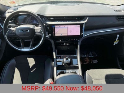 2027 Jeep Grand Cherokee Laredo Altitude