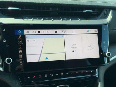 2027 Jeep Grand Cherokee Laredo Altitude