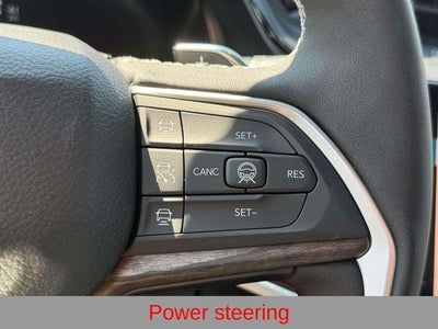 2027 Jeep Grand Cherokee Laredo Altitude