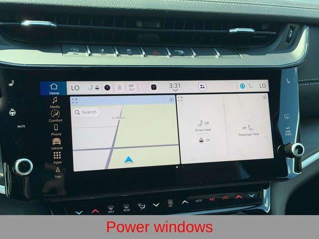 2027 Jeep Grand Cherokee Laredo Altitude