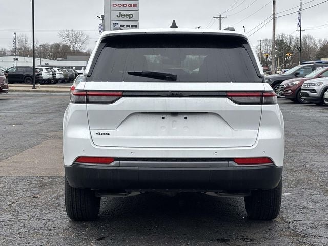 2026 Jeep Grand Cherokee GRAND CHEROKEE LAREDO ALTITUDE 4X4