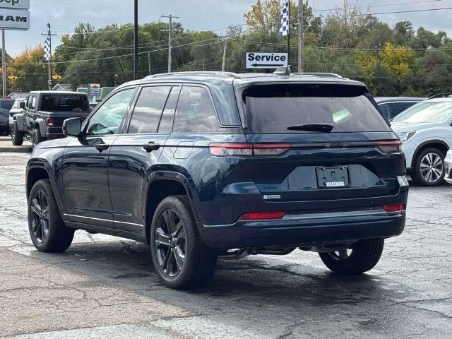 2027 Jeep Grand Cherokee GRAND CHEROKEE LIMITED RESERVE 4X4
