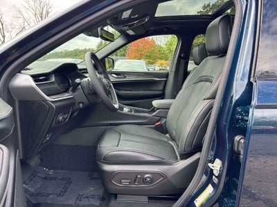 2027 Jeep Grand Cherokee GRAND CHEROKEE LIMITED RESERVE 4X4