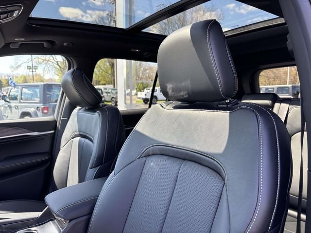 2026 Jeep Grand Cherokee GRAND CHEROKEE LIMITED RESERVE 4X4