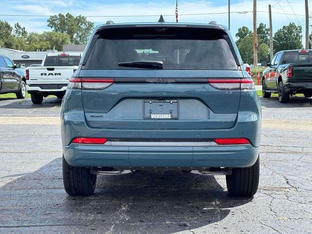 2027 Jeep Grand Cherokee Limited Reserve