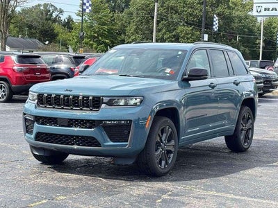 2027 Jeep Grand Cherokee Limited Reserve