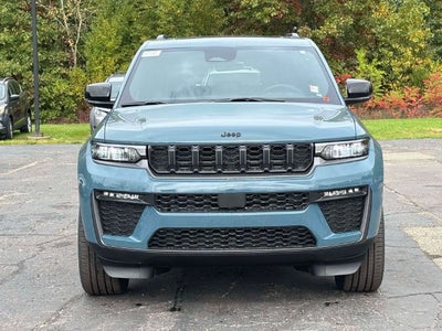 2027 Jeep Grand Cherokee GRAND CHEROKEE LIMITED 4X4