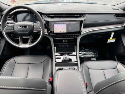 2027 Jeep Grand Cherokee GRAND CHEROKEE LIMITED 4X4