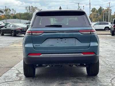 2027 Jeep Grand Cherokee GRAND CHEROKEE LIMITED 4X4