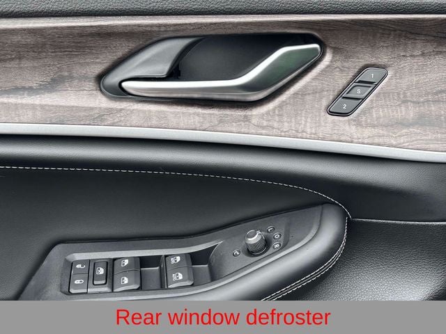 2027 Jeep Grand Cherokee GRAND CHEROKEE LIMITED RESERVE 4X4