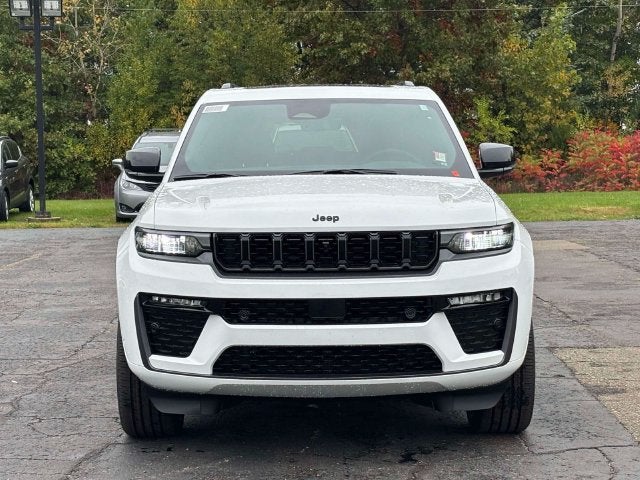 2027 Jeep Grand Cherokee GRAND CHEROKEE LIMITED RESERVE 4X4