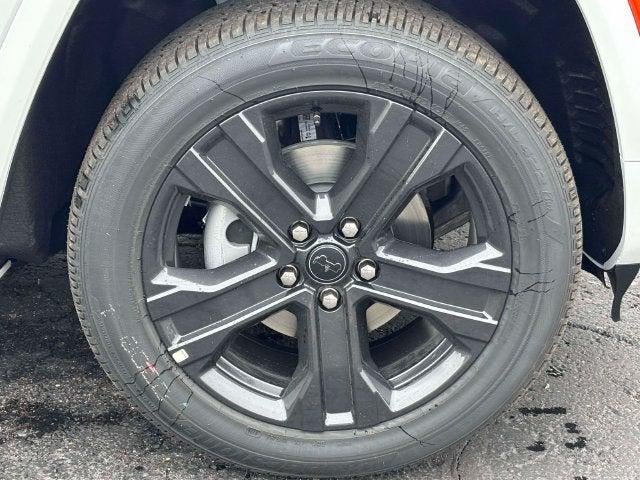 2027 Jeep Grand Cherokee GRAND CHEROKEE LIMITED RESERVE 4X4