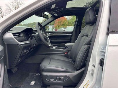 2027 Jeep Grand Cherokee GRAND CHEROKEE LIMITED RESERVE 4X4