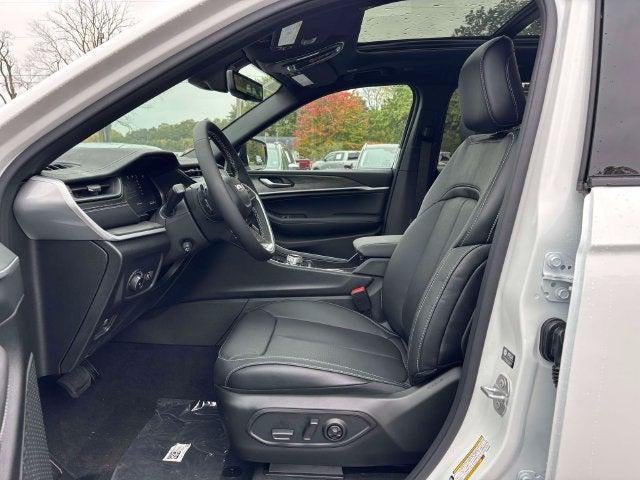 2027 Jeep Grand Cherokee GRAND CHEROKEE LIMITED RESERVE 4X4