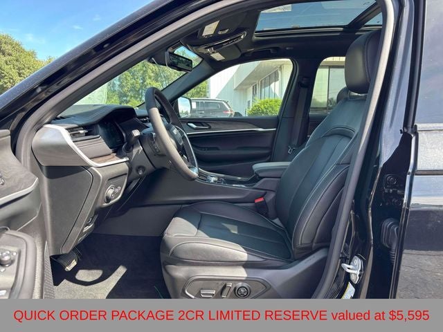 2027 Jeep Grand Cherokee GRAND CHEROKEE LIMITED RESERVE 4X4