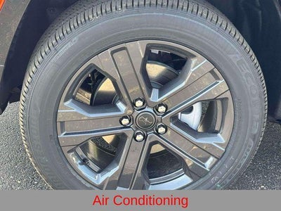 2027 Jeep Grand Cherokee GRAND CHEROKEE LIMITED RESERVE 4X4
