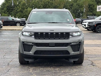 2027 Jeep Grand Cherokee GRAND CHEROKEE LIMITED 4X4