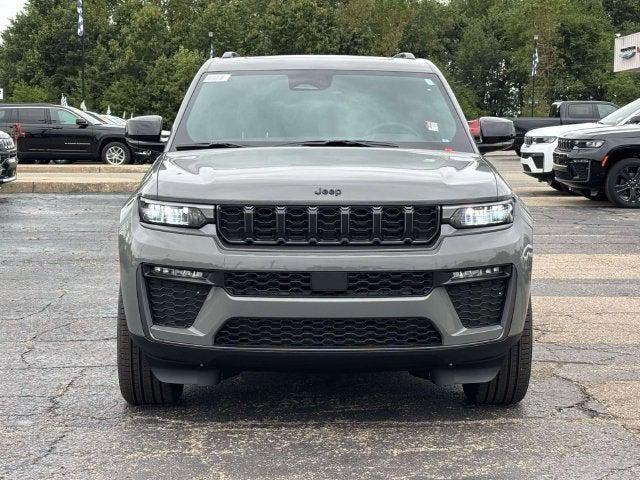 2027 Jeep Grand Cherokee GRAND CHEROKEE LIMITED 4X4