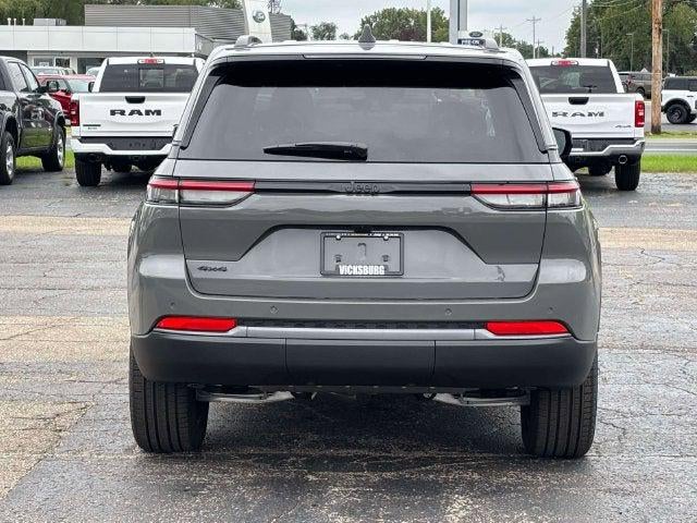 2027 Jeep Grand Cherokee GRAND CHEROKEE LIMITED 4X4