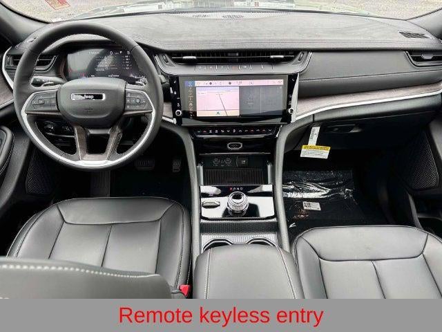 2027 Jeep Grand Cherokee GRAND CHEROKEE LIMITED 4X4