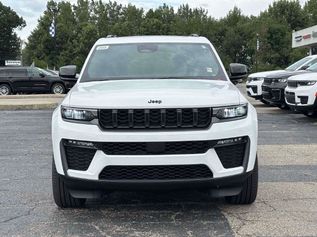 2027 Jeep Grand Cherokee GRAND CHEROKEE LIMITED 4X4