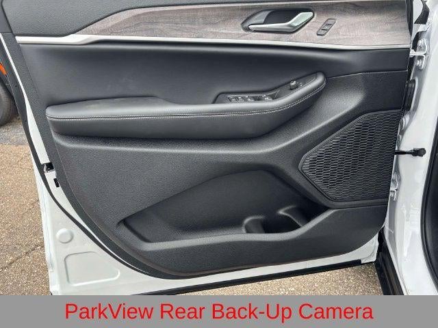 2027 Jeep Grand Cherokee GRAND CHEROKEE LIMITED 4X4