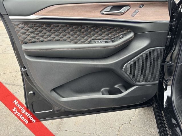 2025 Jeep Grand Cherokee GRAND CHEROKEE SUMMIT 4X4