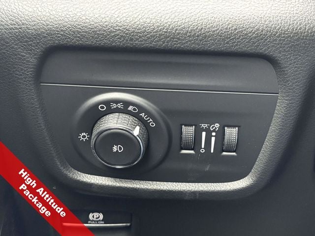 2025 Jeep Grand Cherokee GRAND CHEROKEE SUMMIT 4X4