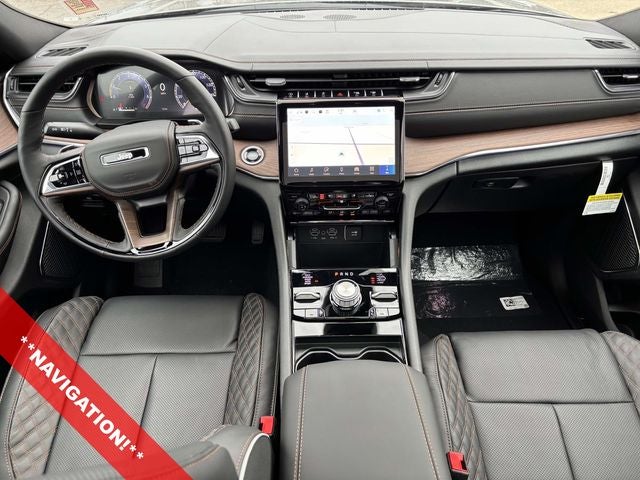 2025 Jeep Grand Cherokee GRAND CHEROKEE SUMMIT 4X4