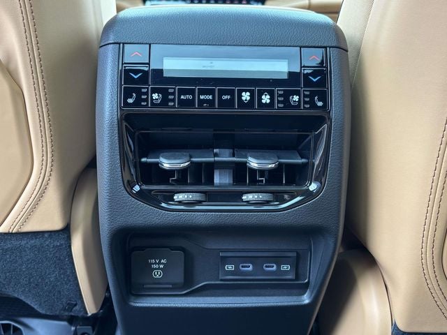 2026 Jeep Grand Cherokee GRAND CHEROKEE SUMMIT 4X4