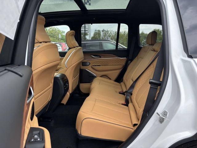 2026 Jeep Grand Cherokee GRAND CHEROKEE SUMMIT 4X4
