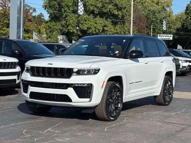 2027 Jeep Grand Cherokee GRAND CHEROKEE SUMMIT 4X4