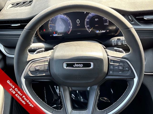 2025 Jeep Grand Cherokee GRAND CHEROKEE L ALTITUDE 4X4