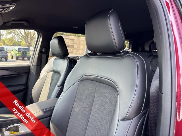 2025 Jeep Grand Cherokee GRAND CHEROKEE L ALTITUDE 4X4