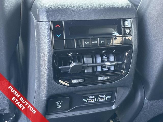 2025 Jeep Grand Cherokee GRAND CHEROKEE L ALTITUDE 4X4