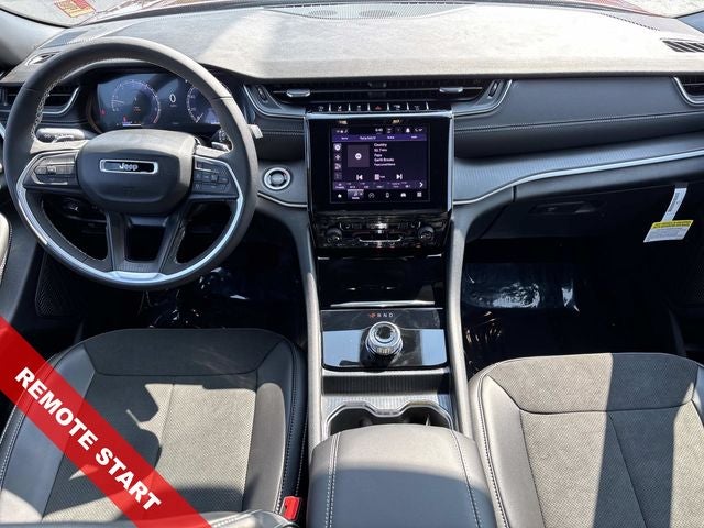 2025 Jeep Grand Cherokee GRAND CHEROKEE L ALTITUDE 4X4