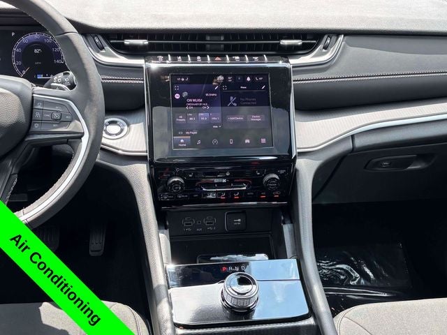 2026 Jeep Grand Cherokee GRAND CHEROKEE L LAREDO X 4X4