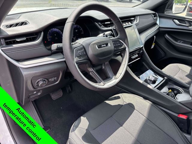 2026 Jeep Grand Cherokee GRAND CHEROKEE L LAREDO X 4X4