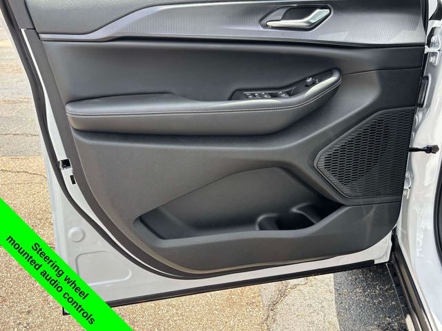 2026 Jeep Grand Cherokee GRAND CHEROKEE L LAREDO X 4X4
